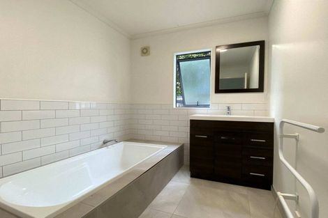 Photo of property in 6 Wynona Close, Albany, Auckland, 0632