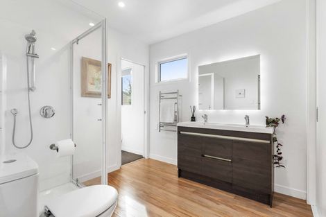 Photo of property in 128 Sharyn Place, Whangamata, 3620