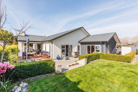 Photo of property in 115 Atawhai Road, Fitzherbert, Palmerston North, 4410