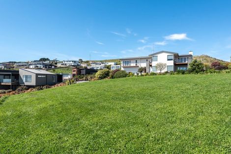 Photo of property in 4 Bluewater View, Mount Pleasant, Christchurch, 8081