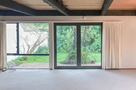 Photo of property in 2a Pitoitoi Road, Days Bay, Lower Hutt, 5013