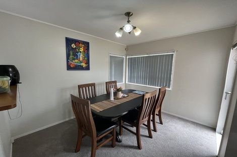 Photo of property in 2/41 Great South Road, Papakura, 2110