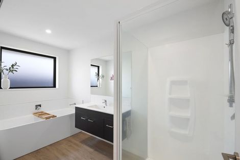 Photo of property in 19 Croydon Street, Woodend, 7610