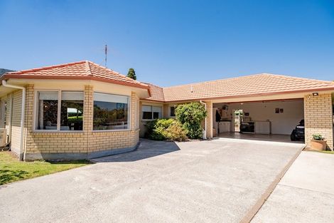 Photo of property in 20 Kauri Grove, Coromandel, 3506