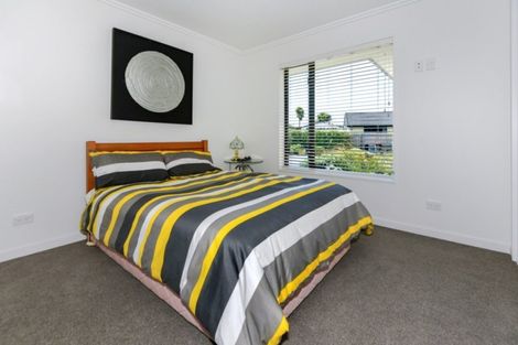 Photo of property in 5 Perrin Place, Darfield, 7510