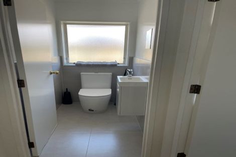 Photo of property in 1/9 Travers Place, Northpark, Auckland, 2013