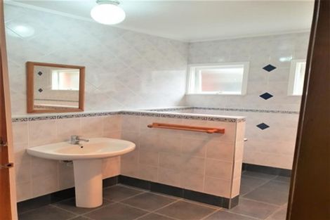 Photo of property in 34 Queen Street, Cambridge, 3434