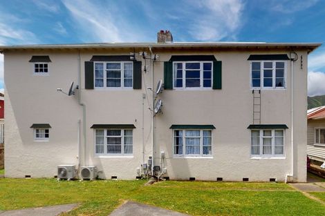 Photo of property in 20a Ludlam Crescent, Woburn, Lower Hutt, 5010