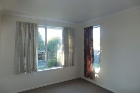 Photo of property in 28 Medina Crescent, Parklands, Christchurch, 8083