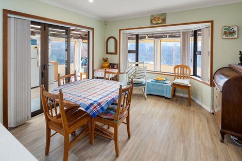 Photo of property in 251 Shakespeare Street, Leamington, Cambridge, 3432