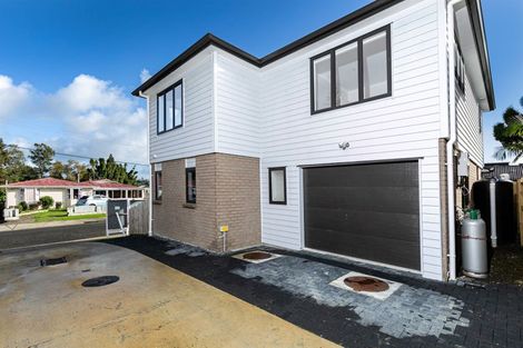 Photo of property in 9a Kingdale Road, Henderson, Auckland, 0610