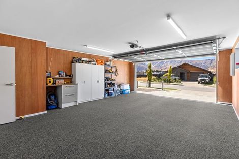 Photo of property in 28 Dunn Street, Lake Hawea, 9382