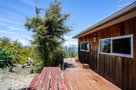 Photo of property in 112 Tokongawa Drive, Kaiteriteri, Motueka, 7197