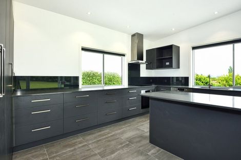 Photo of property in 32 Royd Road West, Makauri, Gisborne, 4071