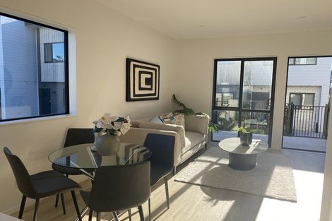 Photo of property in 25 Paetai Lane, Te Atatu Peninsula, 0610