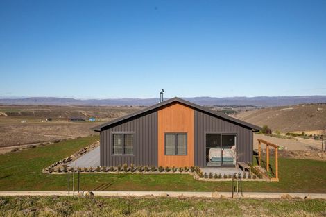 Photo of property in 1 Stella Way, Waikerikeri, Alexandra, 9391