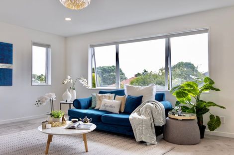 Photo of property in 5 Gladfield Lane, Te Atatu Peninsula, Auckland, 0610