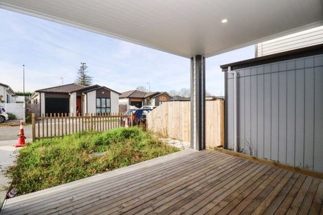 Photo of property in 17 Farranfore Road, Opaheke, Papakura, 2113