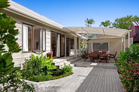 Photo of property in 20 Miraka Place, Birkenhead, Auckland, 0626