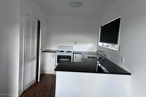 Photo of property in 1/361 Wairau Road, Totara Vale, Auckland, 0629