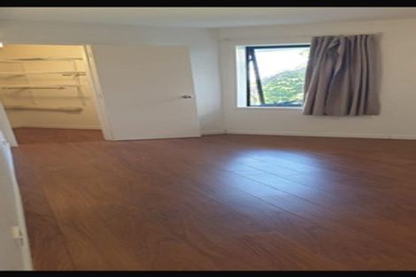 Photo of property in 5 Girrahween Drive, Totara Vale, Auckland, 0629