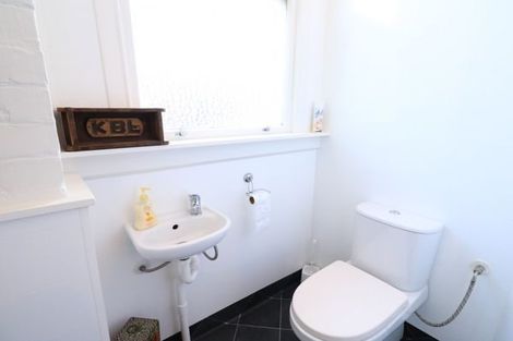 Photo of property in 17 Thynne Street, Foxton, 4814