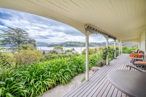 Photo of property in 16 Aubrey Street South, Akaroa, 7520
