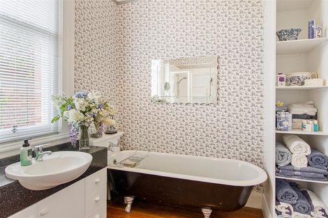 Photo of property in 90 Shearman Street, Waimate, 7924