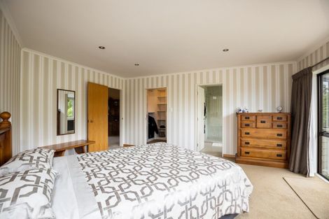 Photo of property in 10c Kinross Drive, Merrilands, New Plymouth, 4312