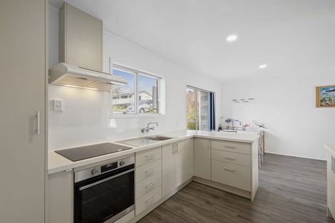 Photo of property in 10 Shaldon Crescent, Blagdon, New Plymouth, 4310