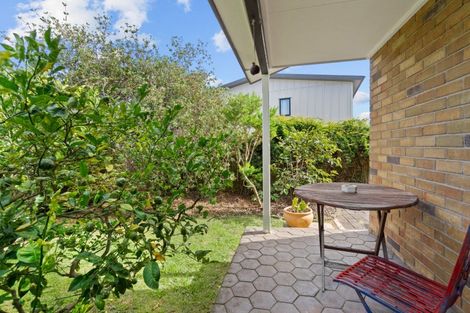 Photo of property in 16a Burnett Avenue, Mount Roskill, Auckland, 1041