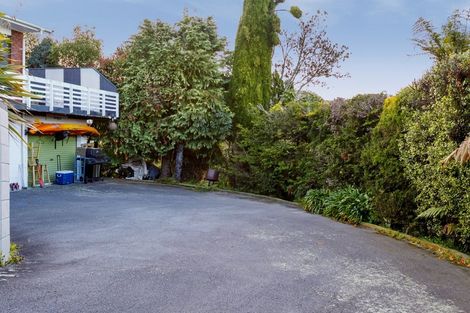 Photo of property in 2/13 Scenic Heights, Acacia Bay, Taupo, 3330