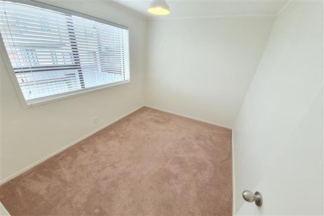 Photo of property in 3/1 Wattle Street, New Lynn, Auckland, 0600