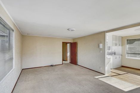 Photo of property in 26 Ellice Road, Totara Vale, Auckland, 0629