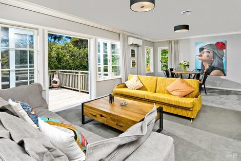 Photo of property in 11 Blacks Road, Greenhithe, Auckland, 0632