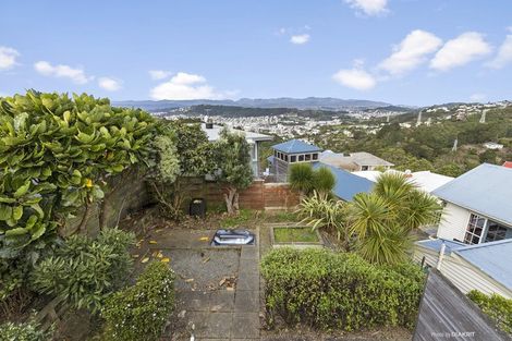 Photo of property in 7 Ninian Street, Highbury, Wellington, 6012