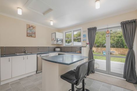 Photo of property in 4 Atkinson Street, Woodville, 4920