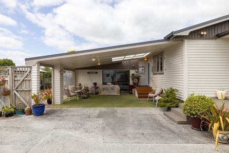 Photo of property in 38 Pipiroa Road, Ngatea, 3503