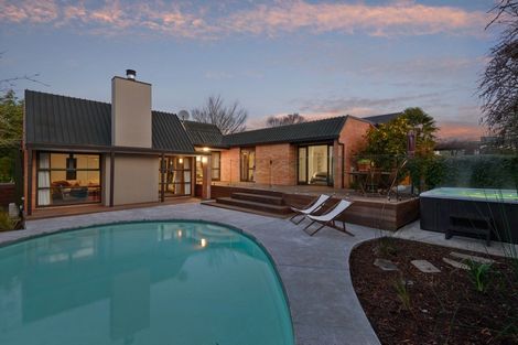 Photo of property in 24 Bannister Place, Ilam, Christchurch, 8053