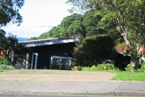 Photo of property in 23 Ocean View Road, Hatfields Beach, Orewa, 0931