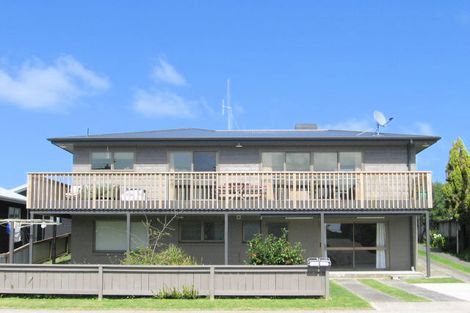 Photo of property in 1050 Papamoa Beach Road, Papamoa Beach, Papamoa, 3118