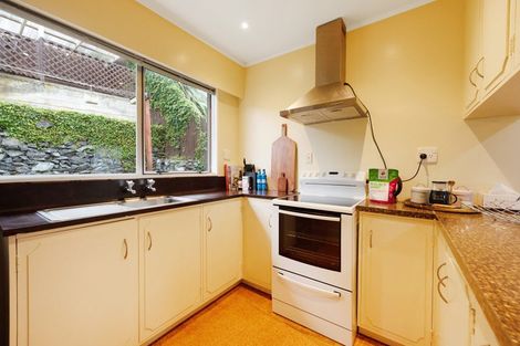 Photo of property in 15b Florio Terrace, Tawa, Wellington, 5028