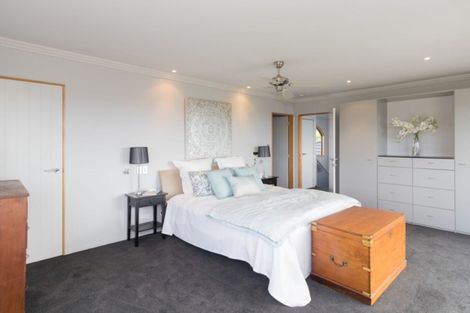 Photo of property in 300 Waitaha Road, Welcome Bay, Tauranga, 3112