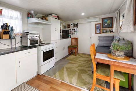 Photo of property in 21a Karaka Street, Merrilands, New Plymouth, 4312