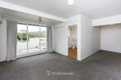 Photo of property in 27 Ngahere Street, Stokes Valley, Lower Hutt, 5019