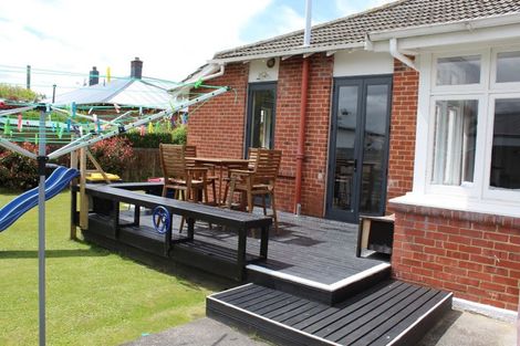 Photo of property in 356 Bay View Road, Saint Clair, Dunedin, 9012