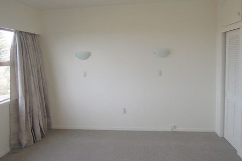 Photo of property in 2/3 Rahopara Street, Castor Bay, Auckland, 0620