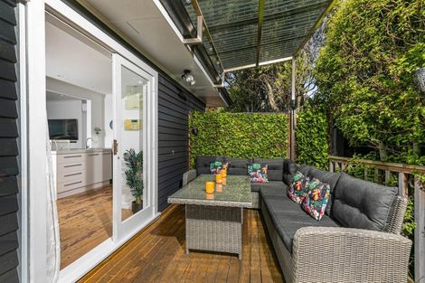Photo of property in 109 Browns Bay Road, Browns Bay, Auckland, 0630