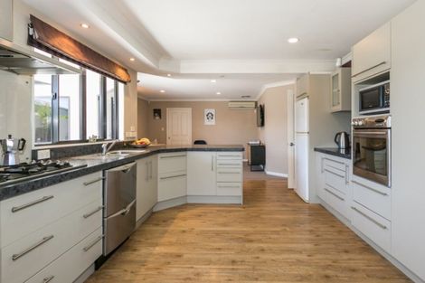 Photo of property in 91 Ferry Road, Clive, 4102