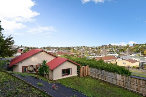 Photo of property in 13 Newcastle Road, Dinsdale, Hamilton, 3204